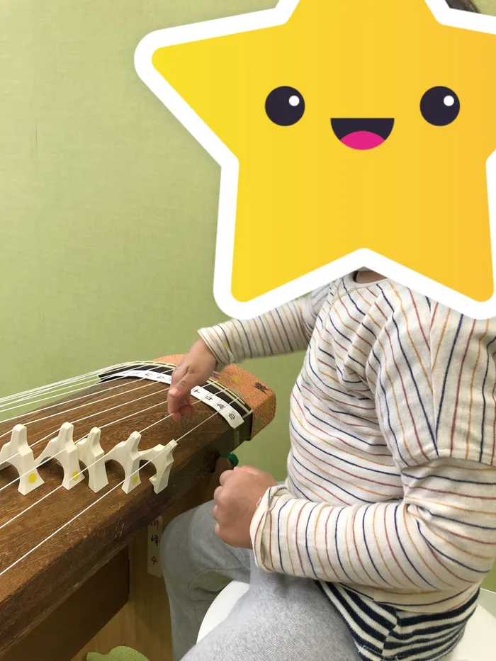 ブロッサムジュニア仙台木町教室/箏を触ってみたよ！♪