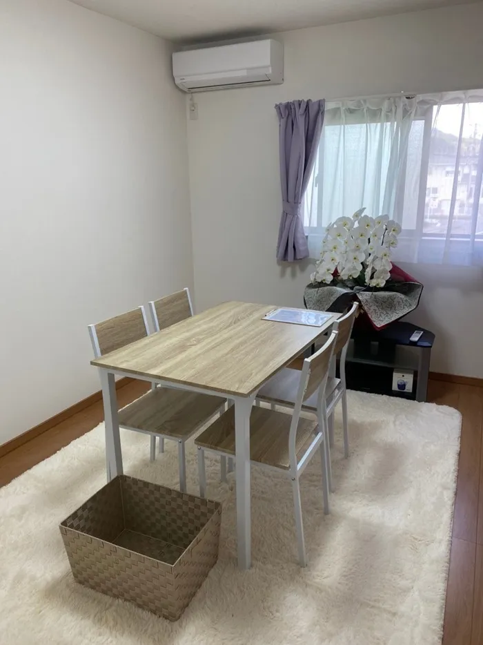 保護者様との相談室になります。