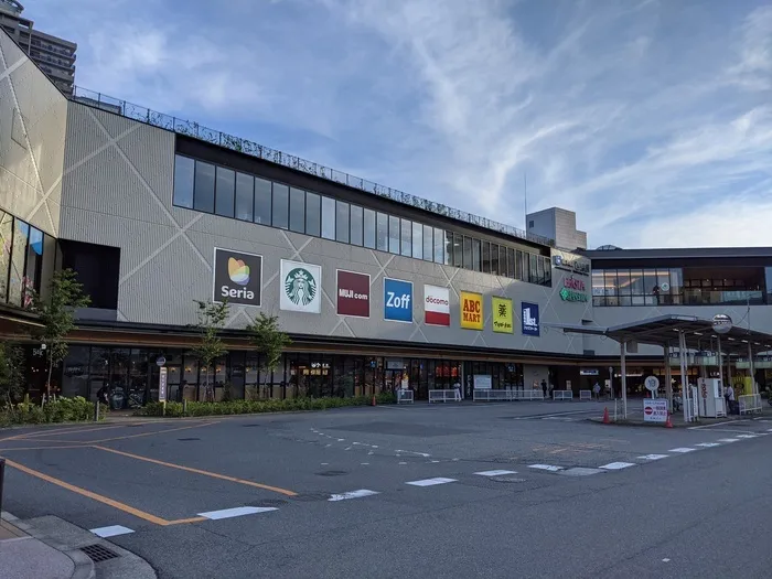 最寄りの阪神西宮駅から徒歩で通っていただけます