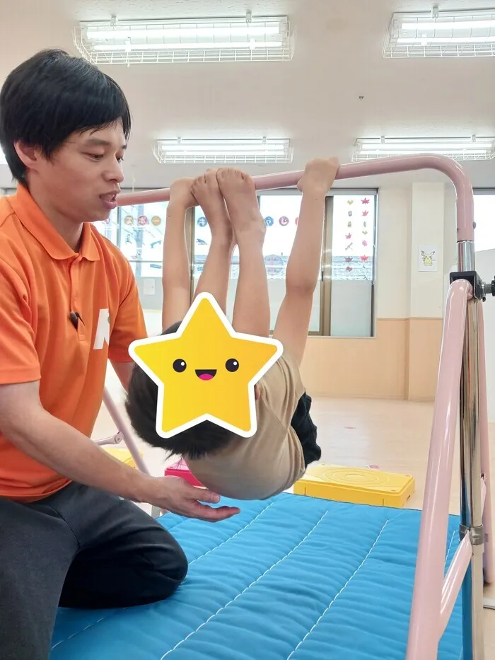 ケンリハスポーツキッズ一社/スポーツキッズ一社　鉄棒