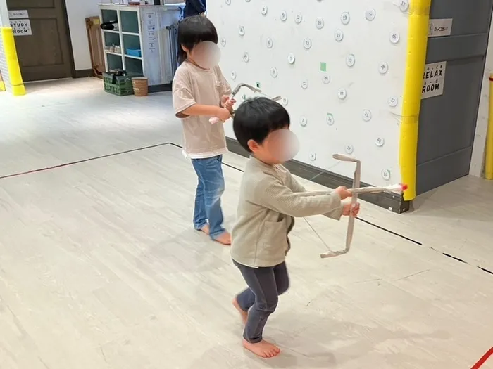 きりんのあくび kids しゅんとく/新聞紙で弓矢づくり🏹