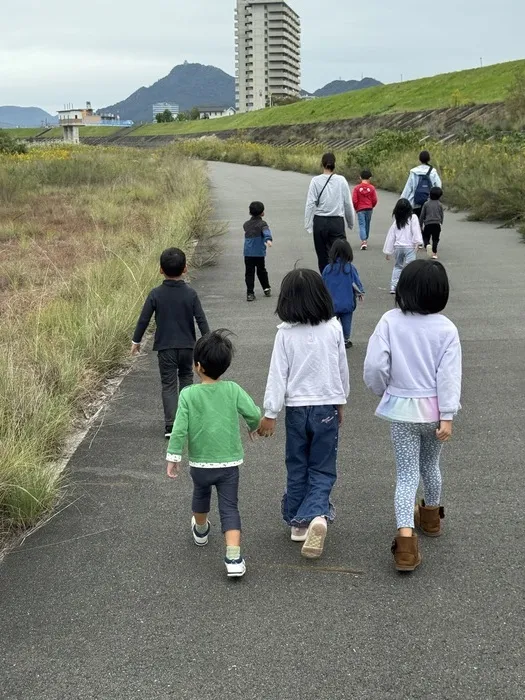 こぱんはうすさくら岐阜六条教室/長良川河川ウォーキングに参加！～安全第一で体を動かそう！～