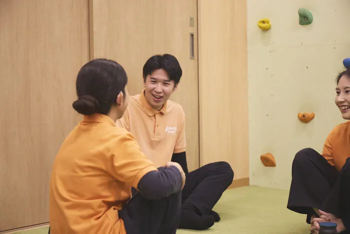 【送迎あり・運動療育】ホップステップ元住吉校（児童発達支援）/お子さんの成長が心配(-.-)