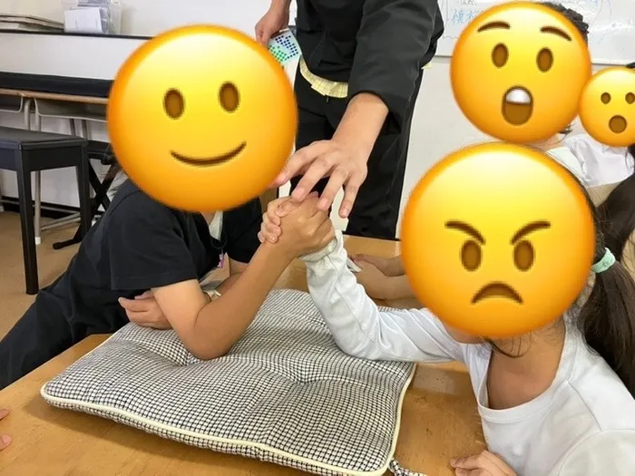 放課後等デイサービスキラキラ本郷町/腕相撲大会💪