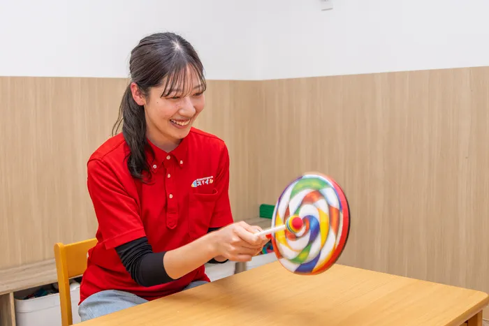 【空きあり★送迎あり】児童発達支援 スマイル夕陽丘店【土日祝も開所★】/スタッフの専門性・育成環境