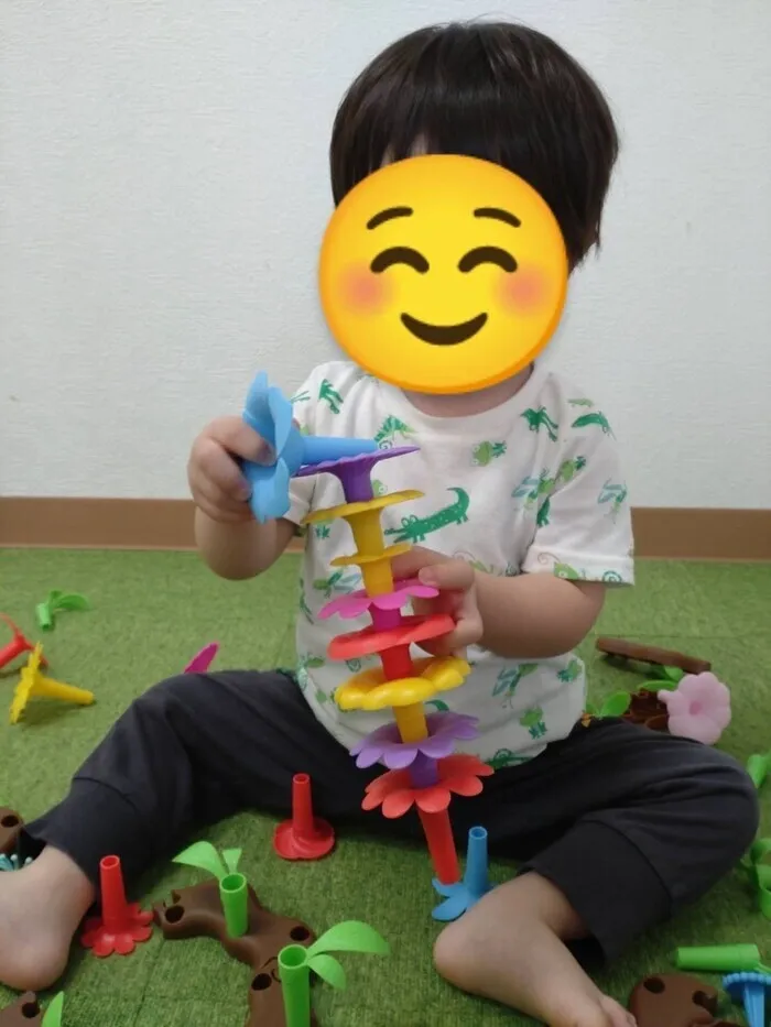 こぱんはうすさくら鴫野教室/お花のタワーできるかな？