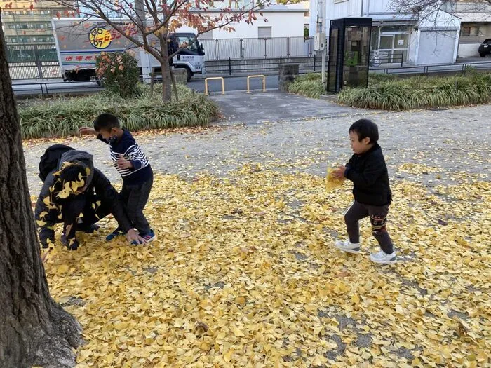 HERO/おちば遊び🍁🍂