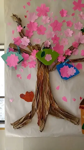 【2022年3月オープン】児童発達支援・放課後等デイサービス　育三国教室/🌸かばんが桜の木に咲きました❣