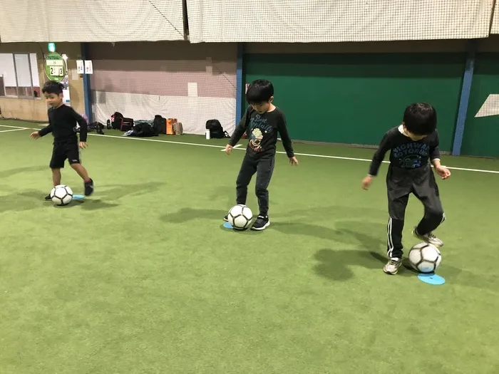 ライズ児童デイサービス布施あじろ/フットサル⚽️