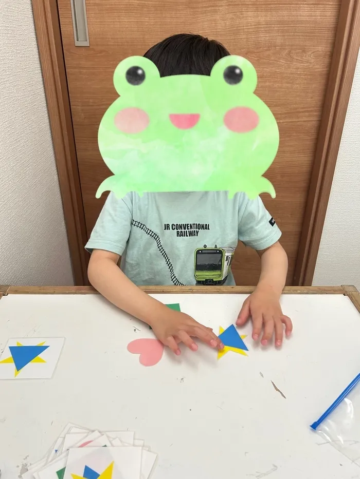 フルーツバスケット【完全送迎/個別&集団療育】放課後等デイサービス・児童発達支援/図形🔺🟩