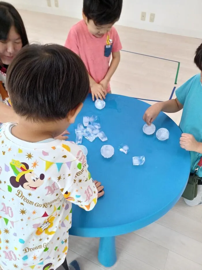 きっずあいらんど横浜鶴見教室/氷で遊ぼう！