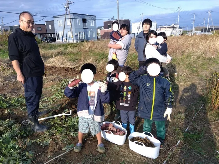 【送迎あり】こぱんはうすさくら　札幌太平教室/2023年度のこぱん畑の収穫