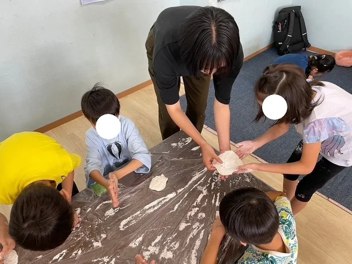 【送迎あり】こぱんはうすさくら　札幌太平教室/雪見だいふく作り🐇🍡【札幌市北区児童デイサービス】