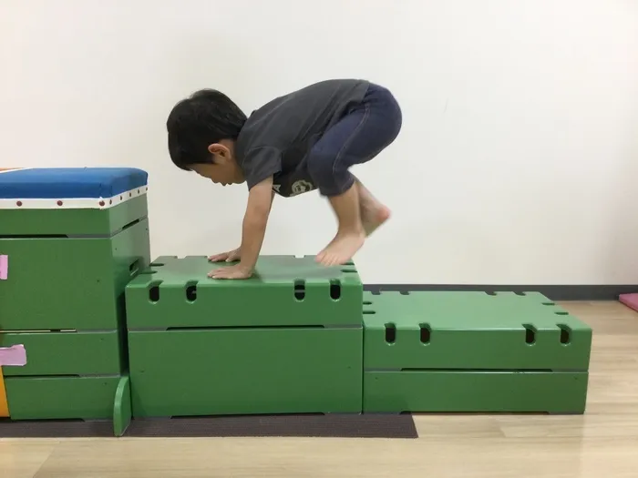 AIAI PLUS 土気駅南口/運動プログラム：階段うさぎ跳び