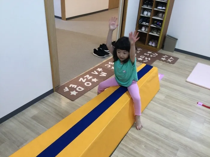 AIAI PLUS 土気駅南口/運動プログラム：またがってすすむ