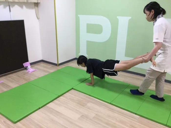 AIAI PLUS 土気駅南口/運動プログラム：手押し車