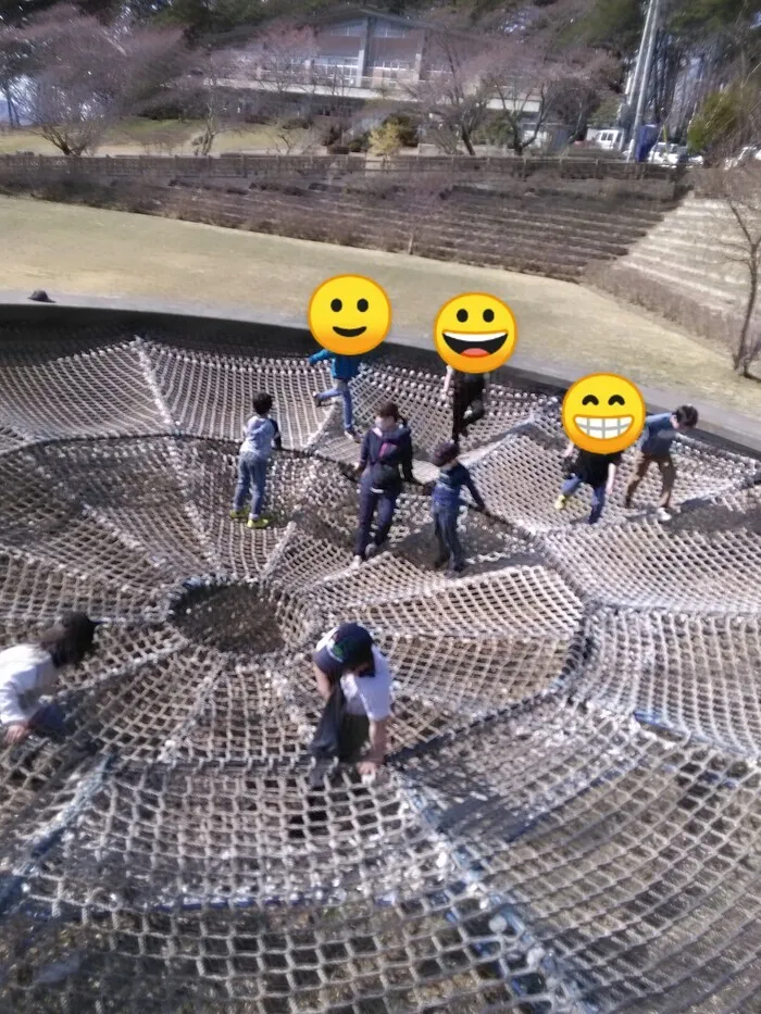 さくだいらキッズらぼ小諸教室/クモの巣大人気！上田市民の森公園☆