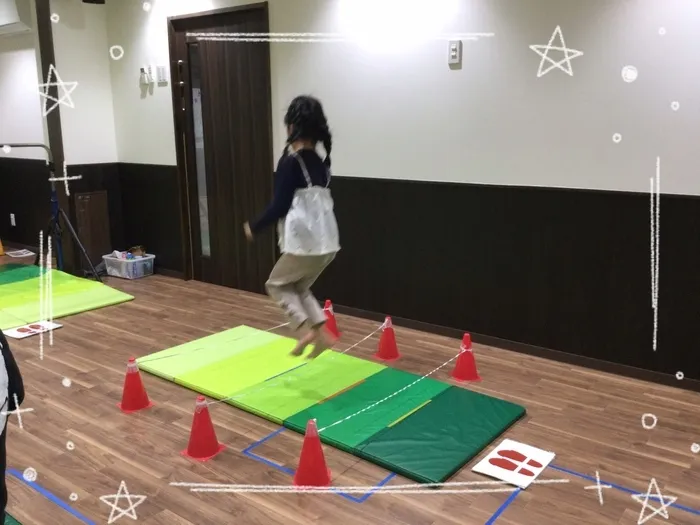 AIAI PLUS 新柏/両足を揃えてピョーン🐰🐾