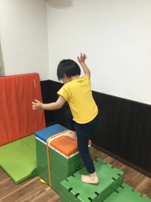 AIAI PLUS 八千代緑が丘/手をつかずに一歩一歩👣