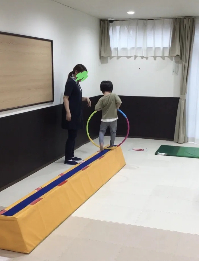 AIAI PLUS 高殿(児童発達支援・保育所等訪問支援・放課後等デイサービス)/5月28日(フープ回し)