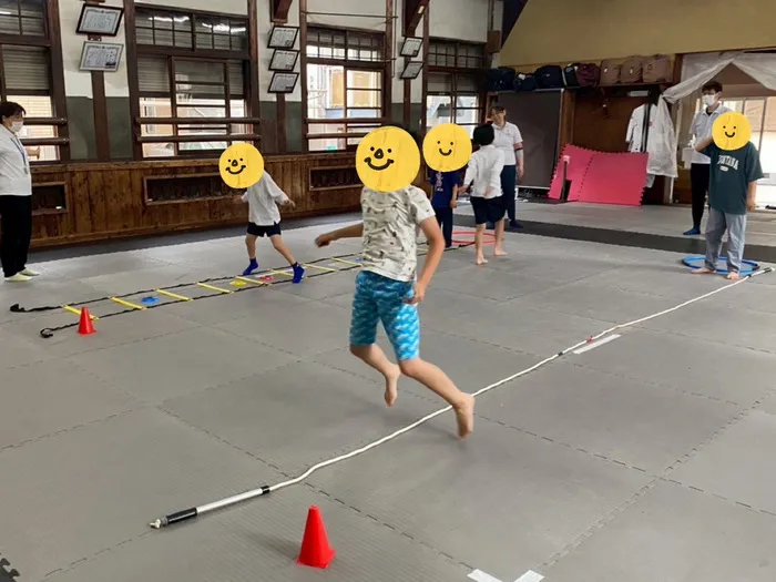 スポーツとまなびのひろば阿倍野校/【運動療育】ラダートレーニングをしました