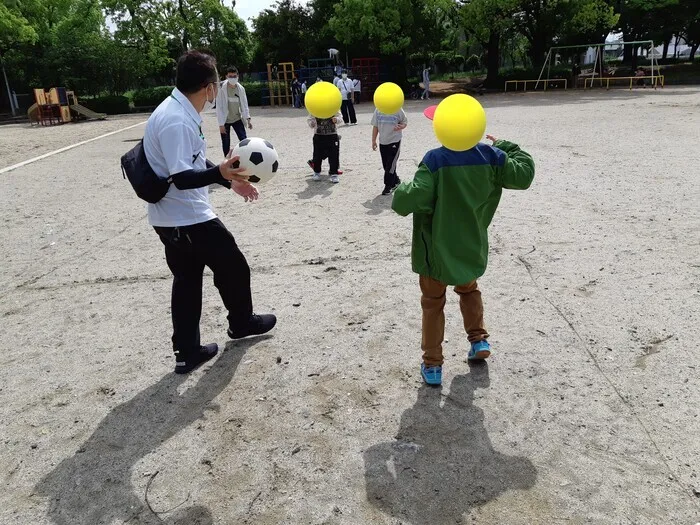 One step smile東三国教室/🥎中之島公園でドッチボールをしました⚾