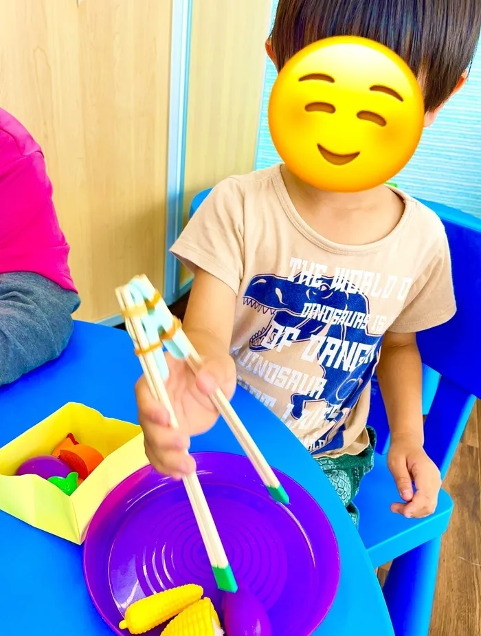 One step smile 徳延教室/活動『箸トレーニング』