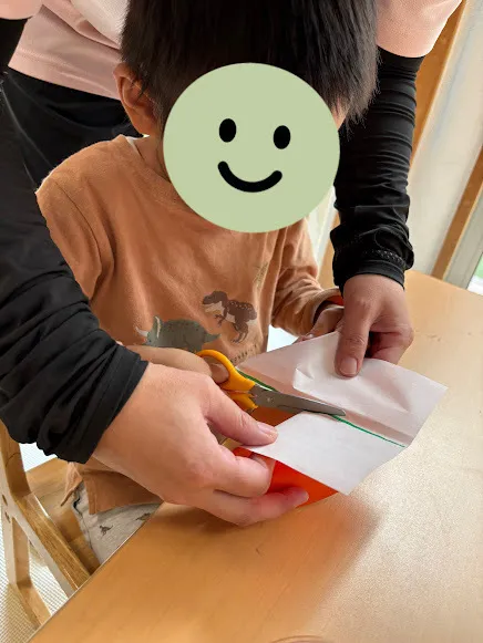 まるたらんち【令和8年度利用先行申込み受付中】/はさみ練習☆