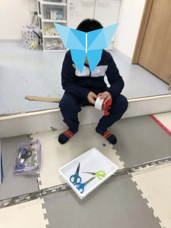 放課後デイサービスtoiro　百合ヶ丘/「秘密基地をつくろう」