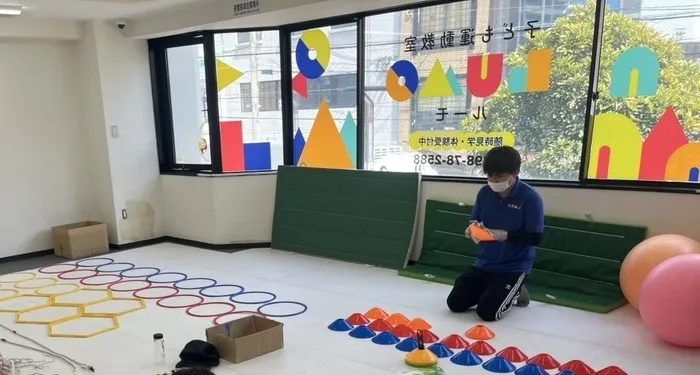 児童発達支援・放課後等デイサービス　LUMO 今津校/みんなで大掃除！道具を大切に。