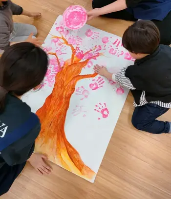 てらぴぁぽけっと　船橋駅南教室/みんなで作る桜の木🌸