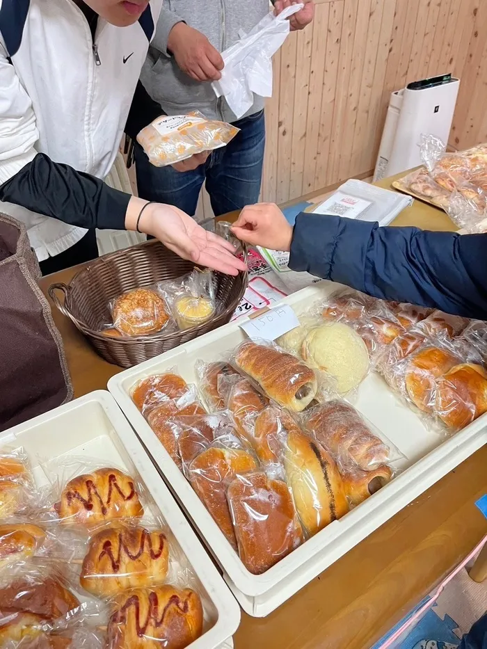 ライズ児童デイサービスひらのの家/パン屋さん来訪🥪