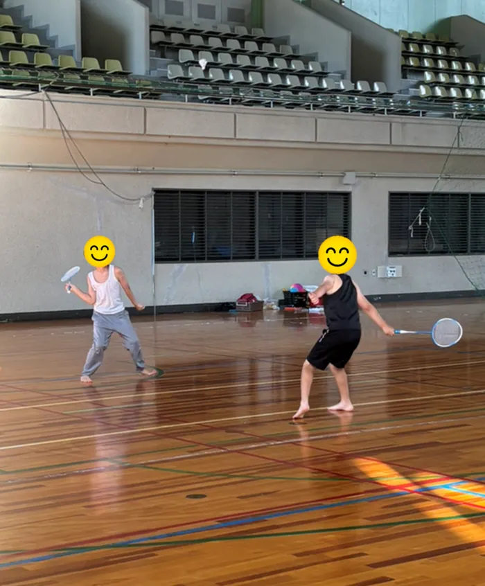 放課後等デイサービスあゆみ/体育館での運動