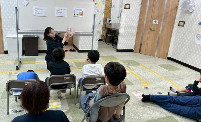 わくわくキッズルーム佐久平 市役所前/絵本クイズ