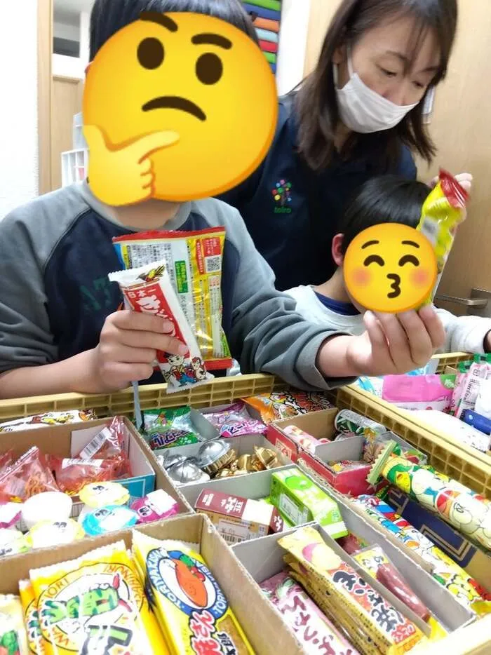 放課後デイサービスtoiro開成/駄菓子屋さんが来てくれました！！　