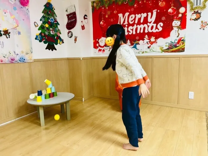 ファーストシーンドリーム浅草橋教室/『紙コップをたおそう🥛』