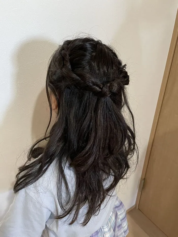 放課後等デイサービス　てらぴぁぽけっと多治見教室/ヘアアレンジでかわいいお姉さんへ🎵