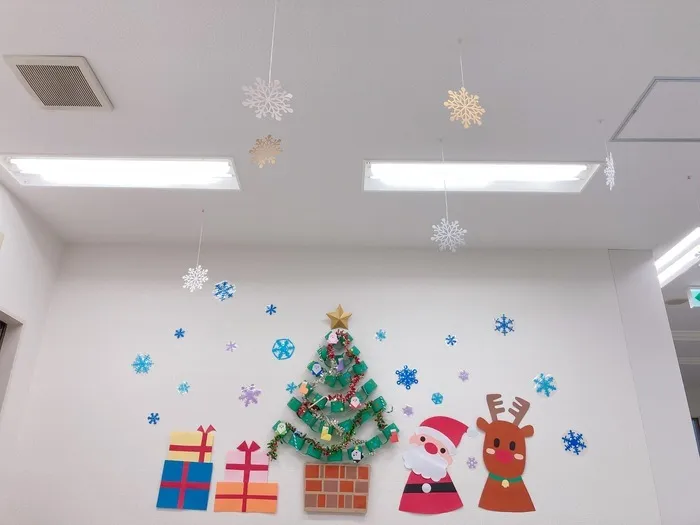 アイダージュニア武庫之荘教室/クリスマス壁面