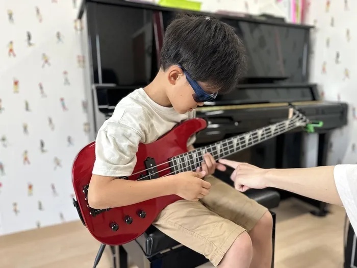 ママ＆キッズ音楽園〜おとのわ/🎸おとのわ ギターレッスンのご紹介♪