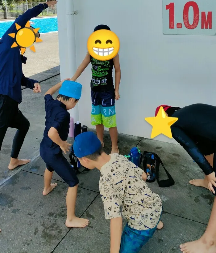 ハイタッチこくば/プール入って、ゆいレールに乗って🏊‍♀️🚝