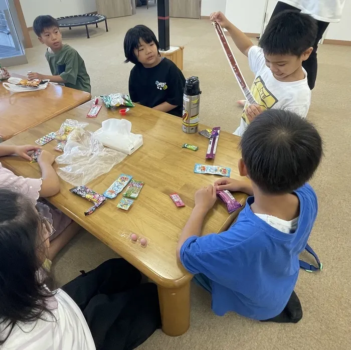 放課後等デイサービスぽかぽか吉田町/駄菓子屋さんでお買い物🛒