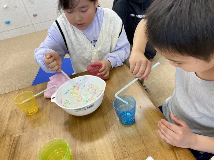 放課後等デイサービスぽかぽか吉田町/カラーゴムすくい