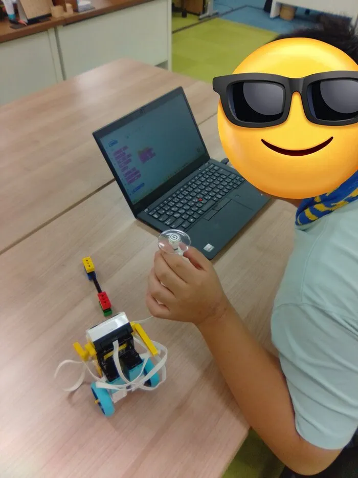 就労準備型放課後等デイサービス 『ムーブオンジュニア』/レゴでロボットを作ろう！