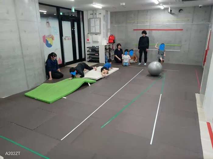 児童発達支援・放課後等デイサービス LUMO代官山校/pass by and shift 🔁👉