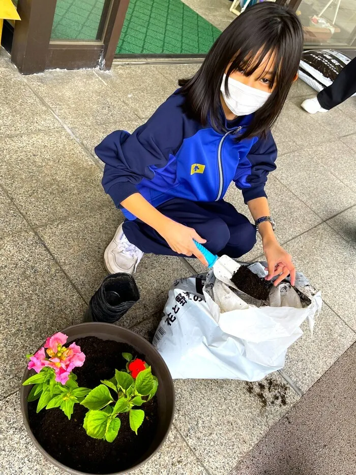 児童発達支援・放課後等デイサービス　ばんなぐろ/花いっぱい運動　2025🌼