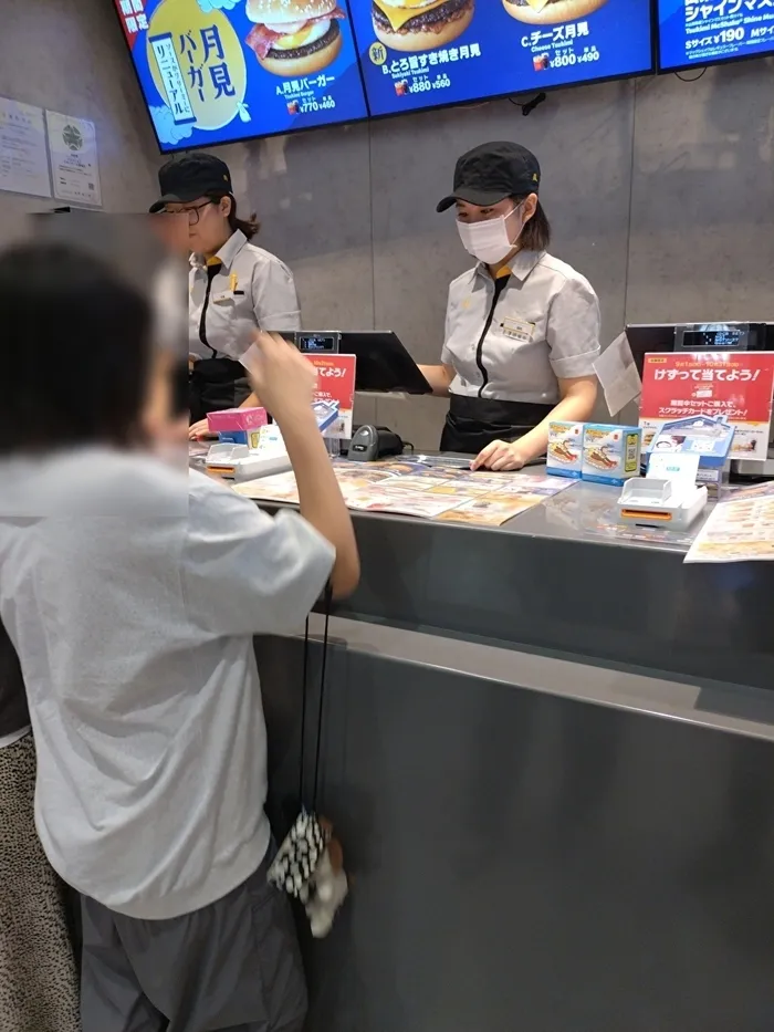 【博多区・志免町・須恵町・宇美町　利用者募集中！】 TetoTe/食レクでフードコート体験。自分で注文できたよ！