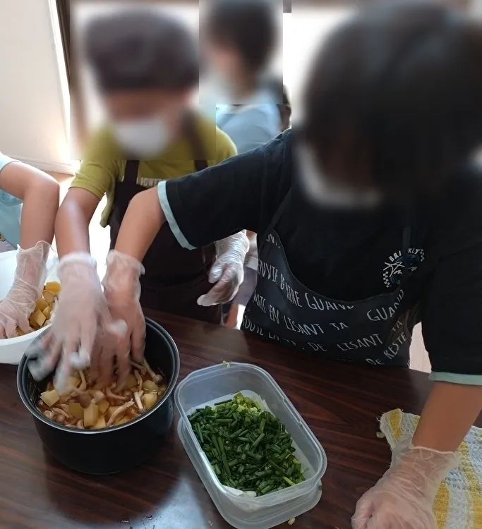 【博多区・志免町・須恵町・宇美町　利用者募集中！】 TetoTe/炊き込みご飯を作って秋の味覚を堪能しました！