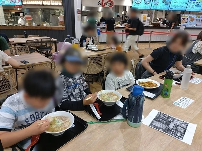 【博多区・志免町・須恵町・宇美町　利用者募集中！】 TetoTe/ららぽーとでフードコート体験！ ガンダムも見ました！