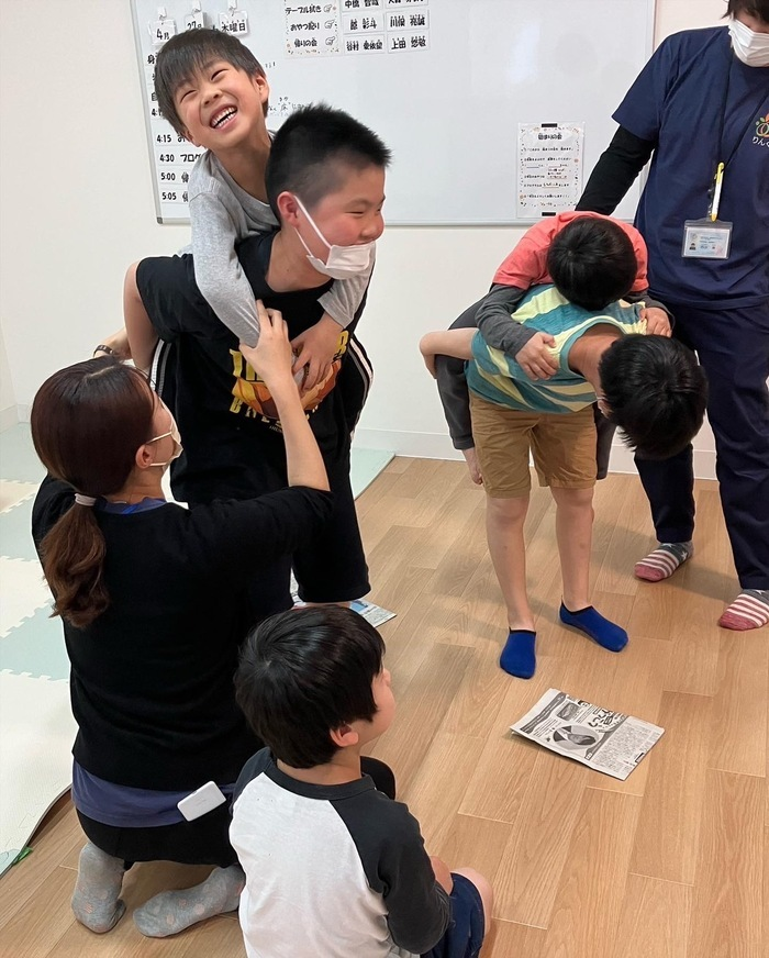 ≪空きあり≫ りんく 第2教室＜空きあり＞放課後等デイサービス/川崎市多摩区のブログ[友達と協力して新聞島にチャレンジ🔥]【LITALICO発達ナビ】