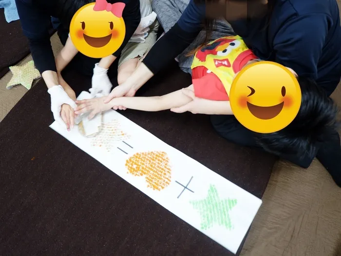 【重心】児童発達支援・放課後等デイサービス 八尾キッズ【送迎サービス完備(車いすやバギーのままご乗車可能)】/いろまぜ工作🌟